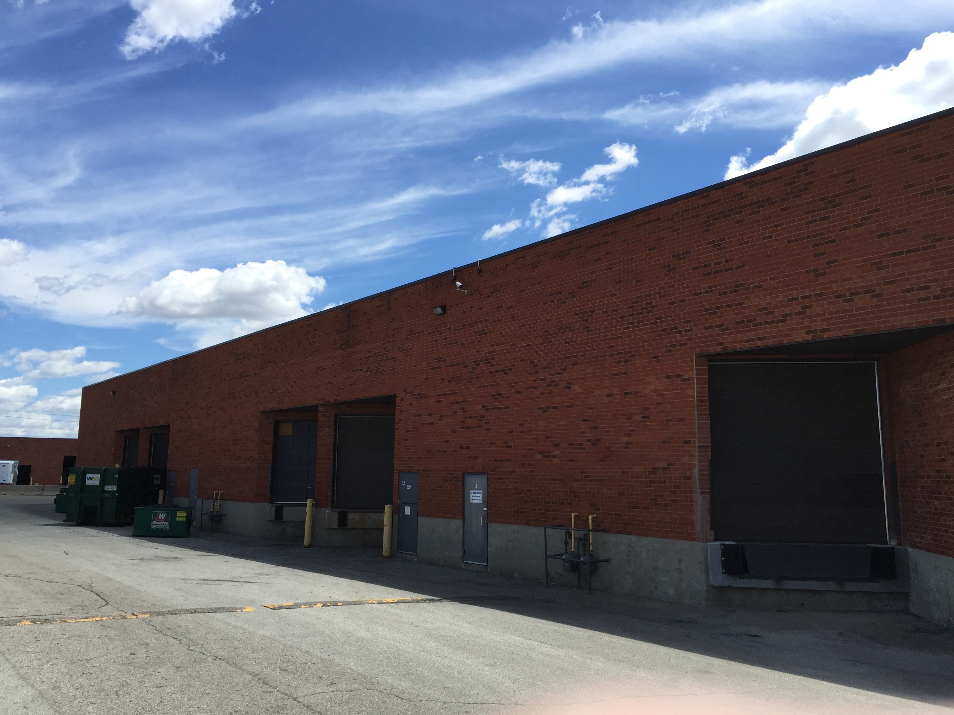 3377 Sq Ft Warehouse FOR LEASE